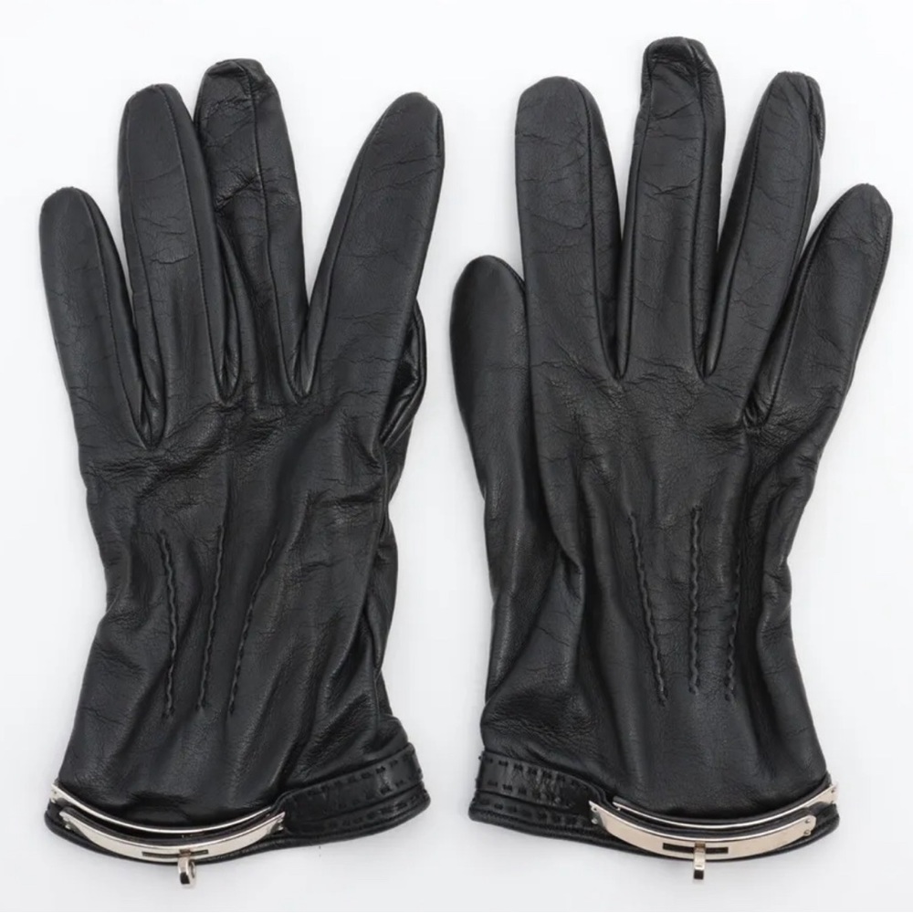 Hermes Lambskin Kelly Gloves Black With Metal Turnlock Buckle Accent